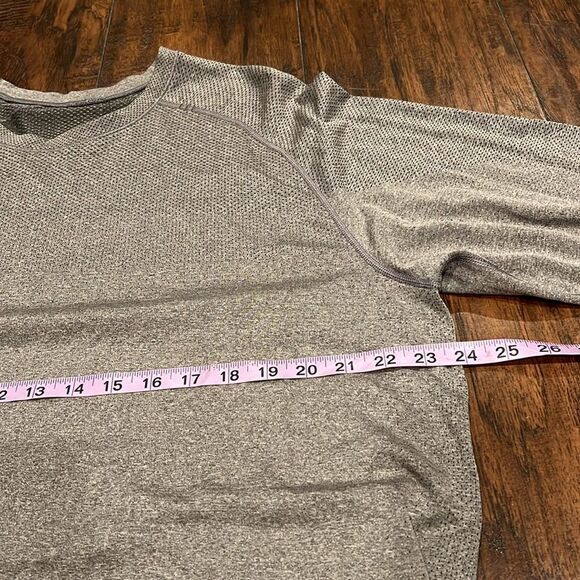 Lululemon metal tech vent shirt size XXL in EUC light grey - Picture 7 of 12